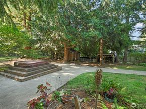 21325 SE 24th Street, Sammamish WA 98075