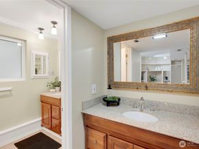 21325 SE 24th Street, Sammamish WA 98075