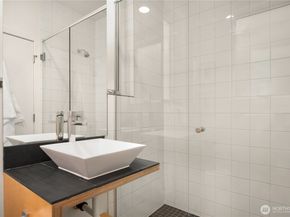 1623 14th Avenue E, Seattle WA 98122