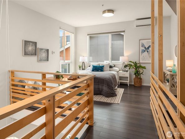 1623 14th Avenue E, Seattle WA 98122