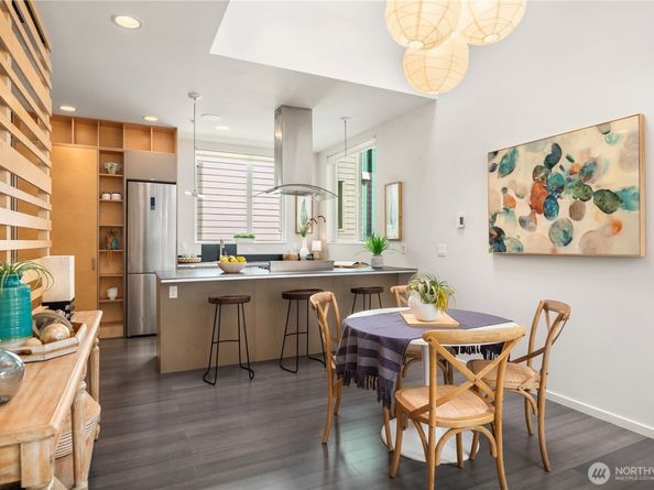 1623 14th Avenue E, Seattle WA 98122