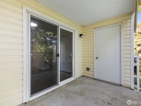 11002 SE Petrovitsky Road F302, Renton WA 98055