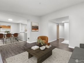 11002 SE Petrovitsky Road F302, Renton WA 98055