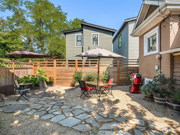 7641 46th Avenue S, Seattle WA 98118