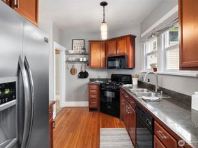 7641 46th Avenue S, Seattle WA 98118