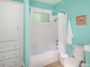 7641 46th Avenue S, Seattle WA 98118