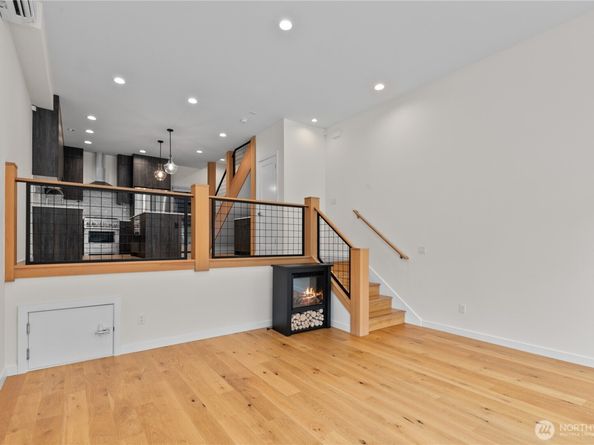 2364 Franklin Avenue E B, Seattle WA 98102
