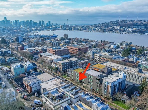 2364 Franklin Avenue E B, Seattle WA 98102