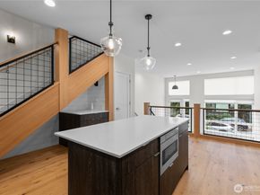 2364 Franklin Avenue E B, Seattle WA 98102