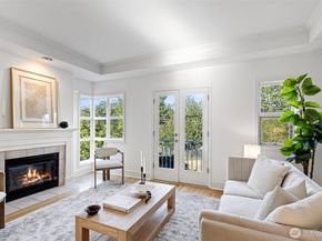 2301 W Crockett Street, Seattle WA 98199