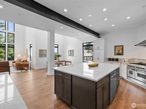 2115 Squak Mountain Loop SW, Issaquah WA 98027