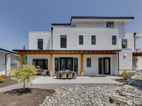2115 Squak Mountain Loop SW, Issaquah WA 98027