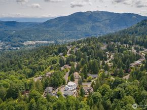 2115 Squak Mountain Loop SW, Issaquah WA 98027