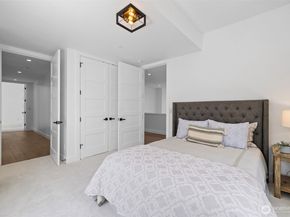 2115 Squak Mountain Loop SW, Issaquah WA 98027
