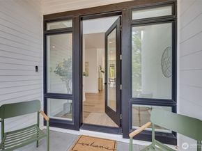 2115 Squak Mountain Loop SW, Issaquah WA 98027