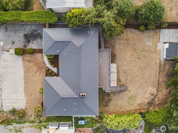 1121 E Guiberson Street, Kent WA 98030