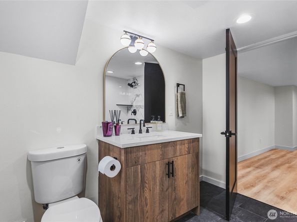 1121 E Guiberson Street, Kent WA 98030