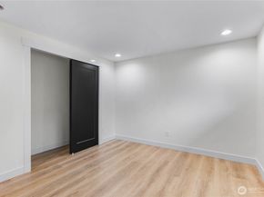 1121 E Guiberson Street, Kent WA 98030