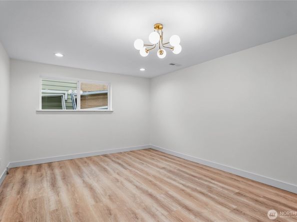 1121 E Guiberson Street, Kent WA 98030