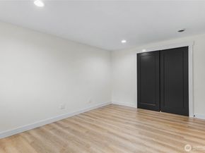 1121 E Guiberson Street, Kent WA 98030