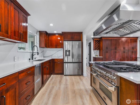 1121 E Guiberson Street, Kent WA 98030
