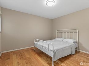 130 105th Avenue SE 108, Bellevue WA 98004