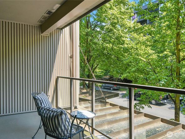 5001 California Avenue SW 212, Seattle WA 98136