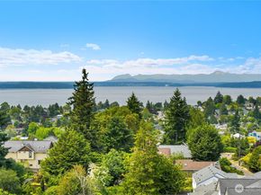 5001 California Avenue SW 212, Seattle WA 98136