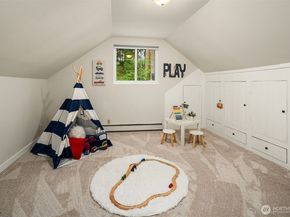 22651 SE 56th Street, Issaquah WA 98029