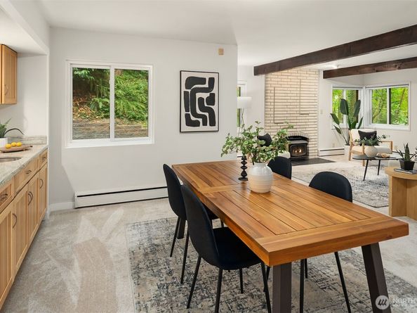 22651 SE 56th Street, Issaquah WA 98029