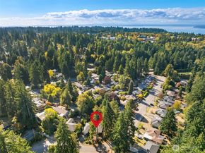 561 N 166th Street, Shoreline WA 98133