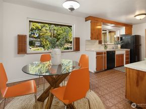 561 N 166th Street, Shoreline WA 98133