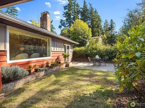 561 N 166th Street, Shoreline WA 98133