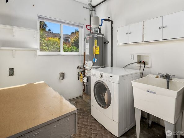 561 N 166th Street, Shoreline WA 98133