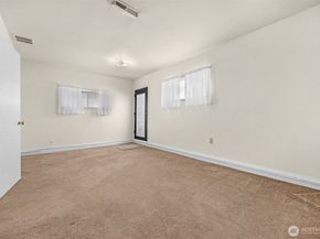 15802 6th Avenue NE, Shoreline WA 98115