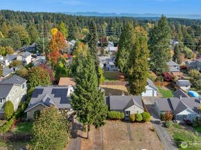 15802 6th Avenue NE, Shoreline WA 98115