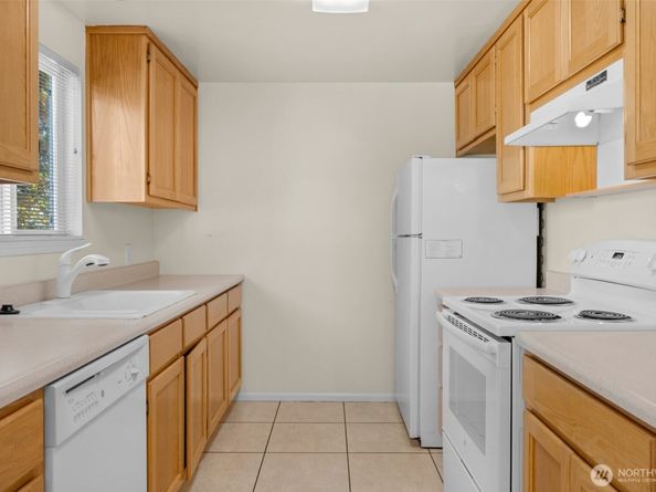 15802 6th Avenue NE, Shoreline WA 98115