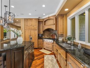 18025 NE 136th Street, Redmond WA 98052