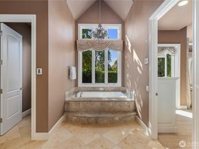 18025 NE 136th Street, Redmond WA 98052