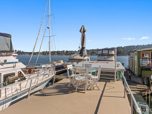 2040 Westlake Avenue N 14, Seattle WA 98109