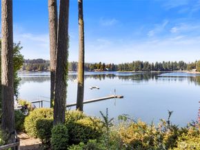 923 Pershing Avenue 205, Bremerton WA 98312