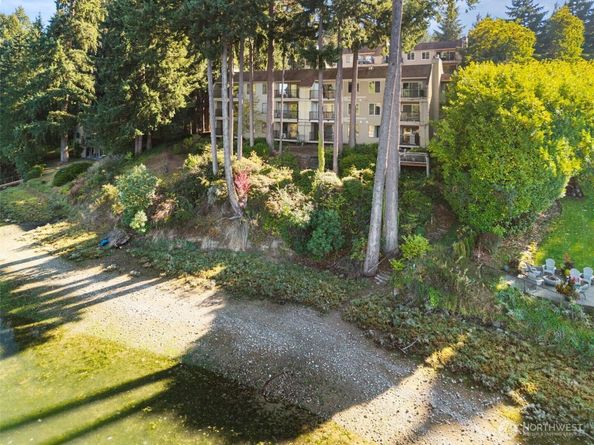923 Pershing Avenue 205, Bremerton WA 98312