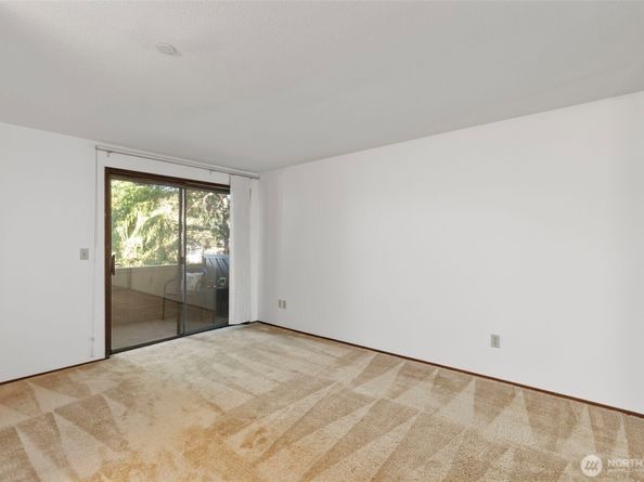923 Pershing Avenue 205, Bremerton WA 98312