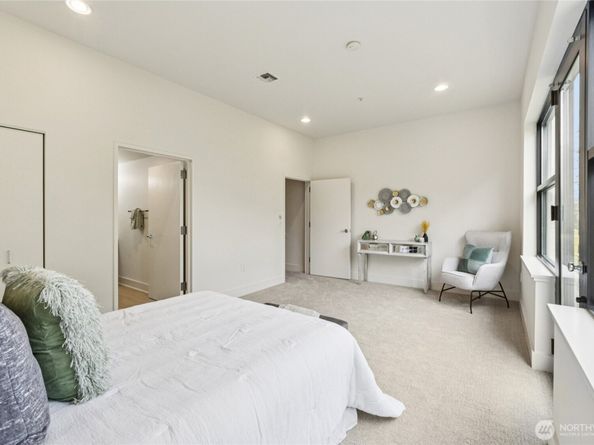 615 E Pike Street 305, Seattle WA 98122