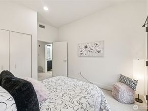 615 E Pike Street 305, Seattle WA 98122