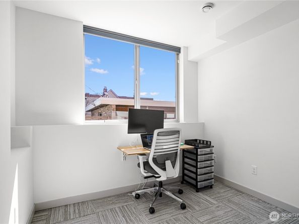 321 W Olympic Place A, Seattle WA 98119