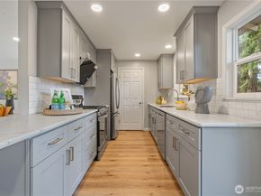 13017 111th Place NE, Kirkland WA 98034