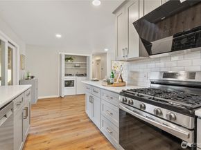 13017 111th Place NE, Kirkland WA 98034