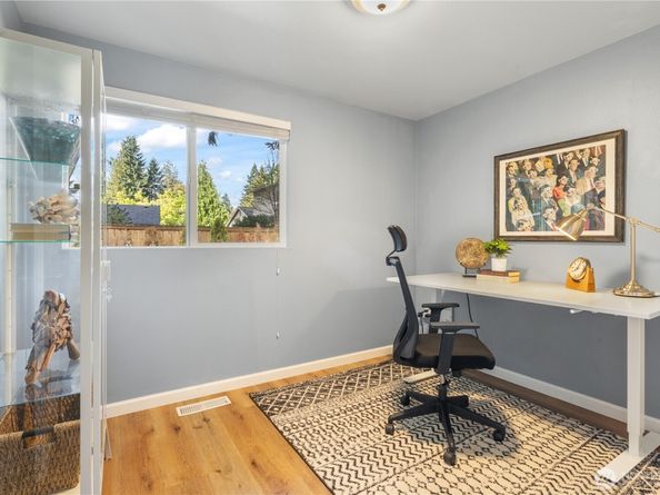 13017 111th Place NE, Kirkland WA 98034