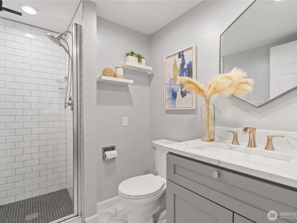 13017 111th Place NE, Kirkland WA 98034